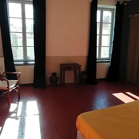Les Colonnades 3*